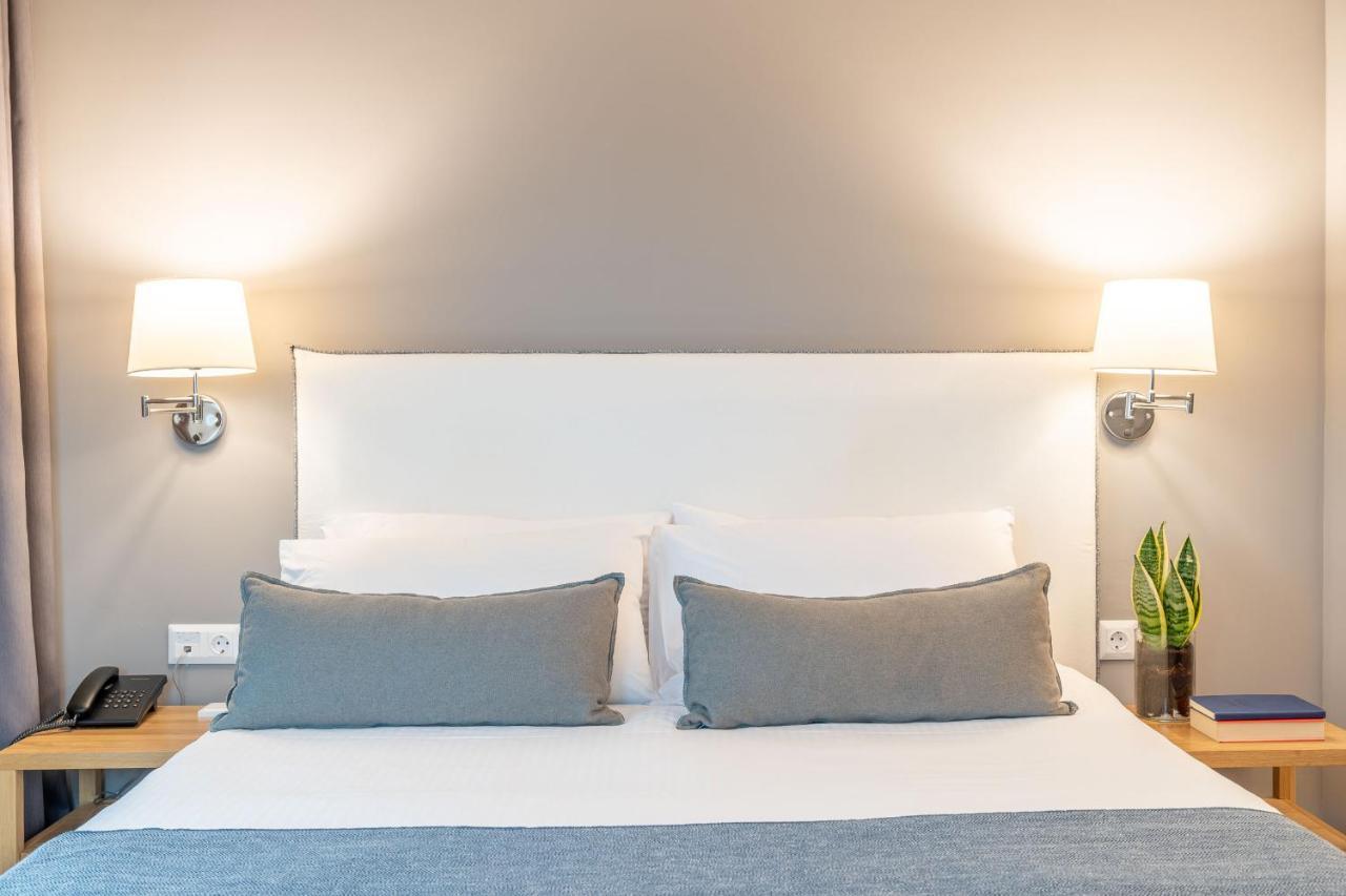 โครมา แฟชั่น รูม แอนด์ อพาร์ตเมนต์ Aparthotel เอเธนส์ ภายนอก รูปภาพ